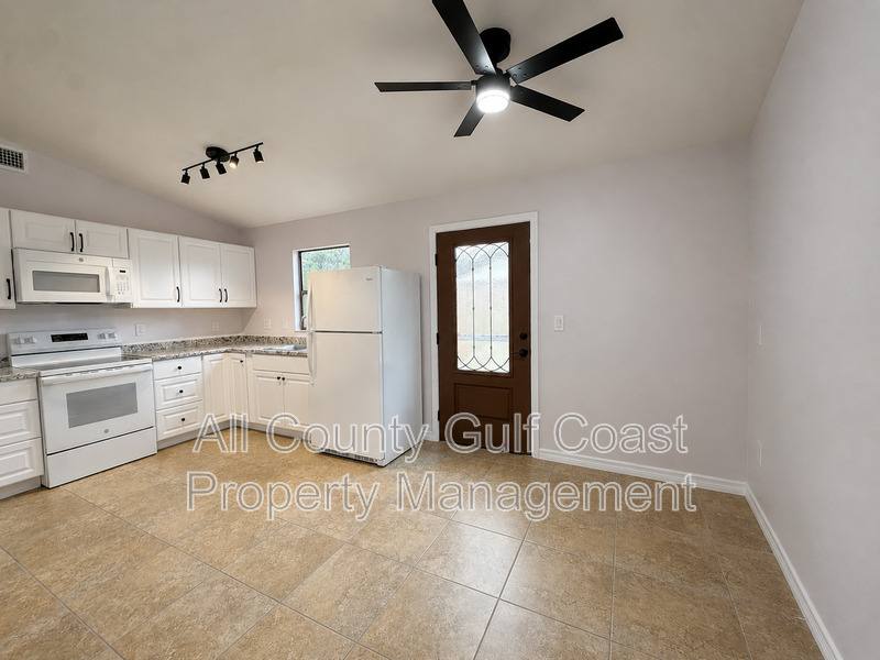 House for rent at 4222 Olive Ave, Sarasota, FL 34231