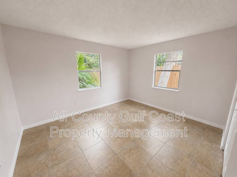 House for rent at 4222 Olive Ave, Sarasota, FL 34231