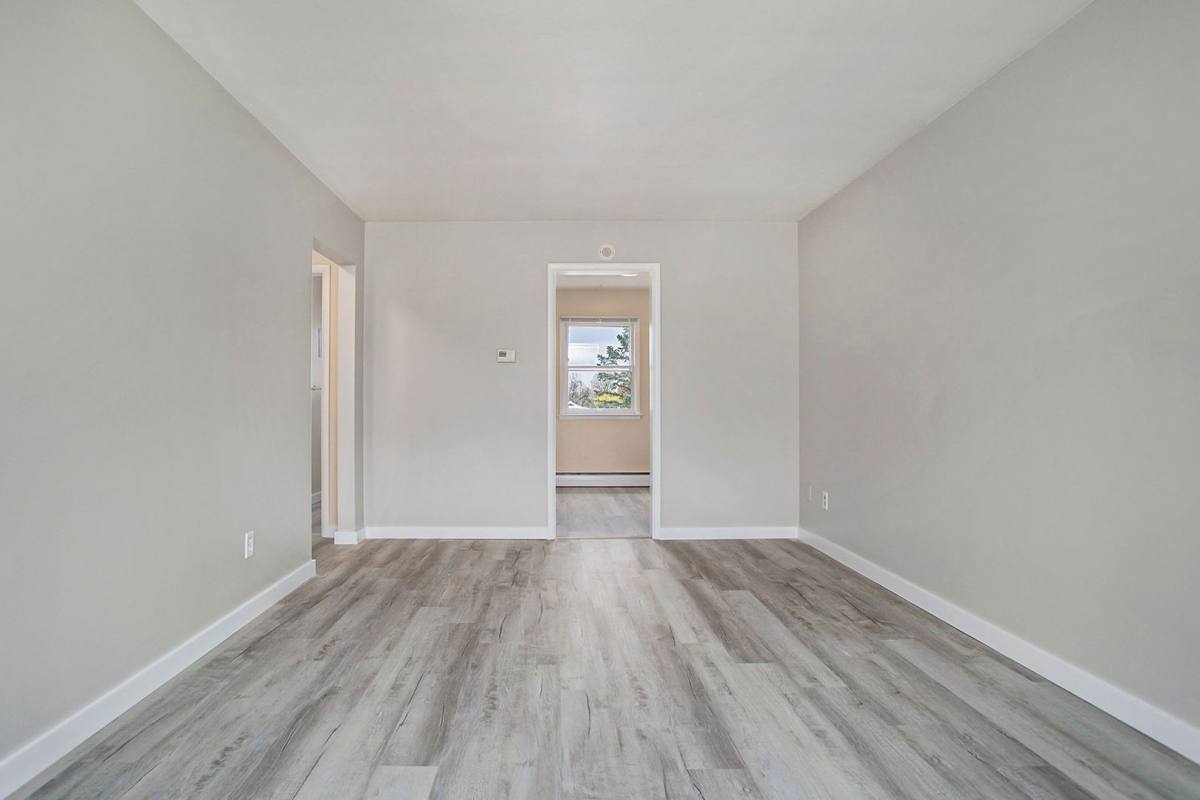 Apartment for rent at 103 Devon Ave #C1, Kalamazoo, MI 49004