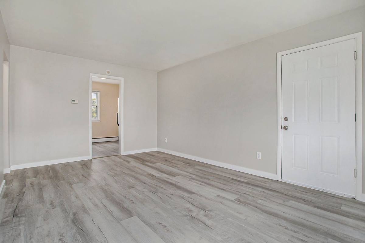 Apartment for rent at 103 Devon Ave #C1, Kalamazoo, MI 49004