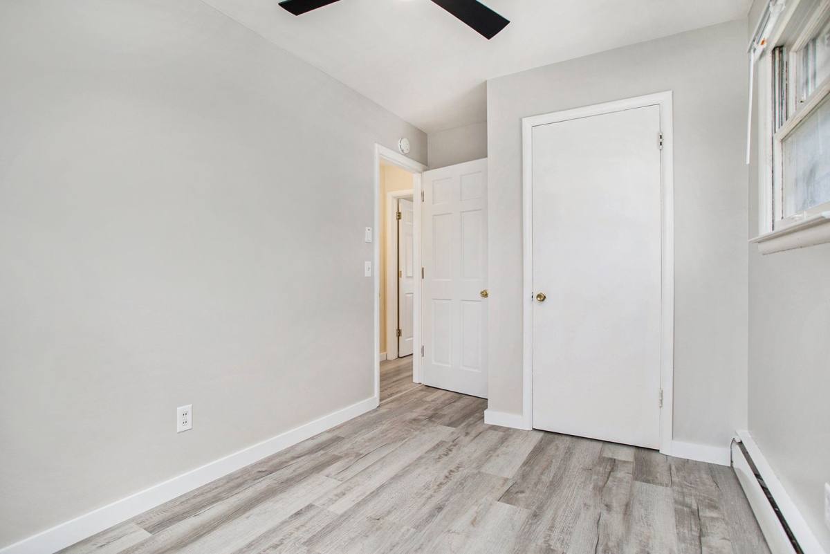 Apartment for rent at 103 Devon Ave #C1, Kalamazoo, MI 49004