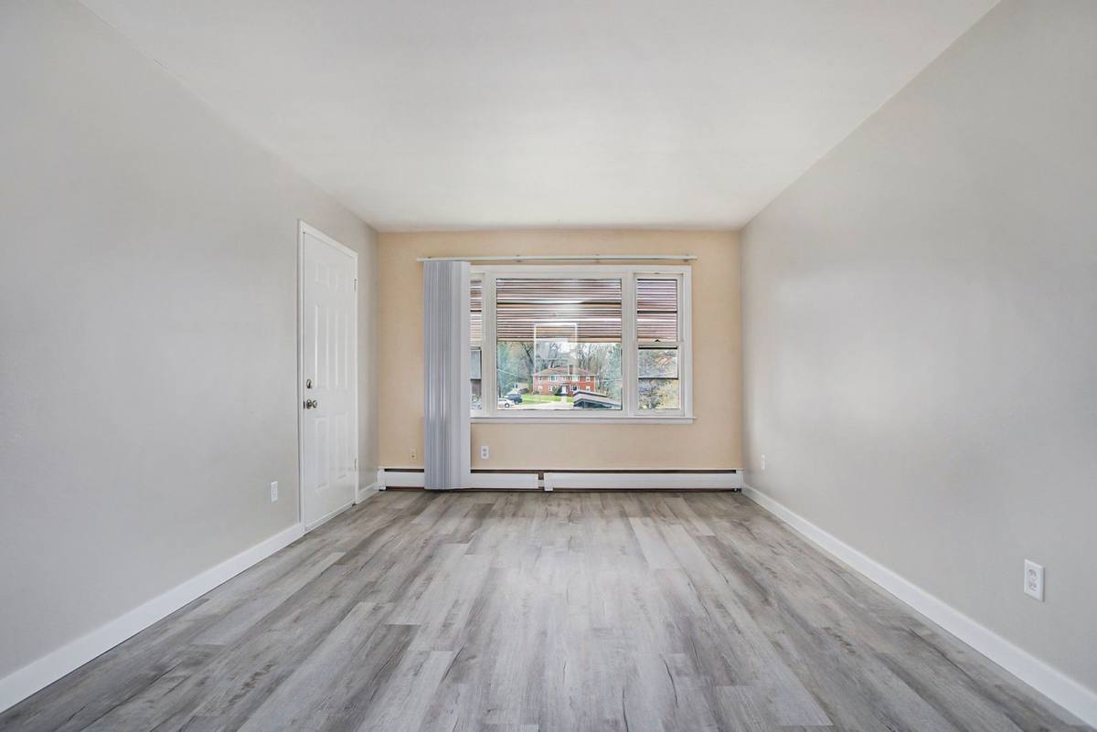 Apartment for rent at 103 Devon Ave #C1, Kalamazoo, MI 49004