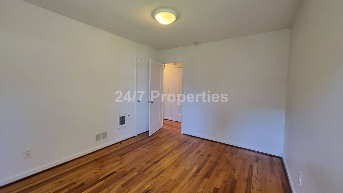 Apartment for rent at 3311 NE Going St, Portland, OR 97211