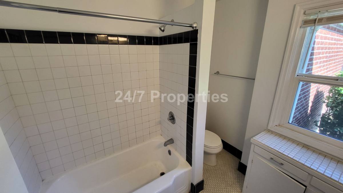 Apartment for rent at 3311 NE Going St, Portland, OR 97211