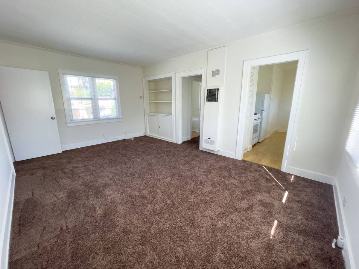 Apartment for rent at 803 Lindaraxa Park N, Alhambra, CA 91801