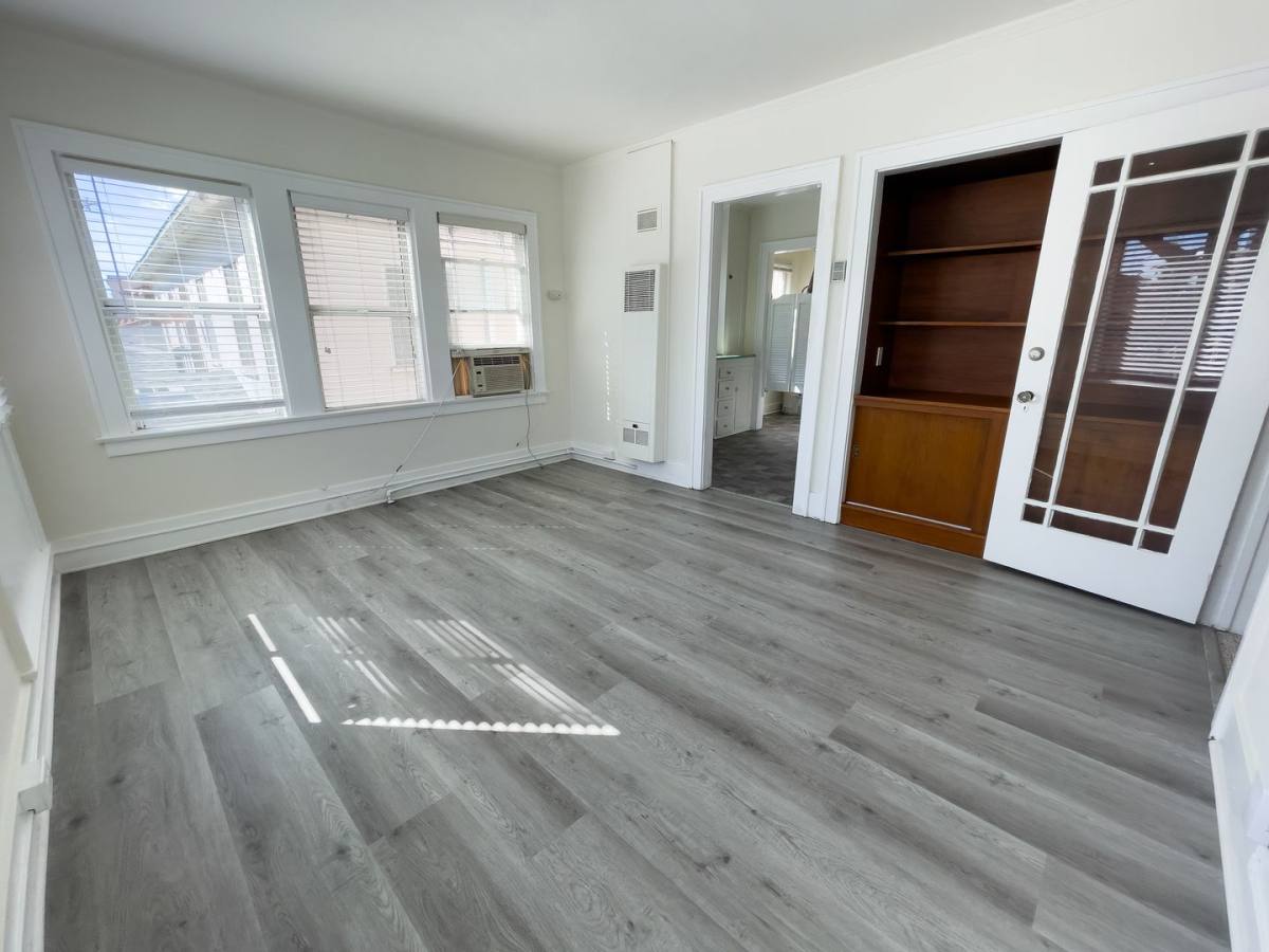 Apartment for rent at 803 Lindaraxa Park N, Alhambra, CA 91801