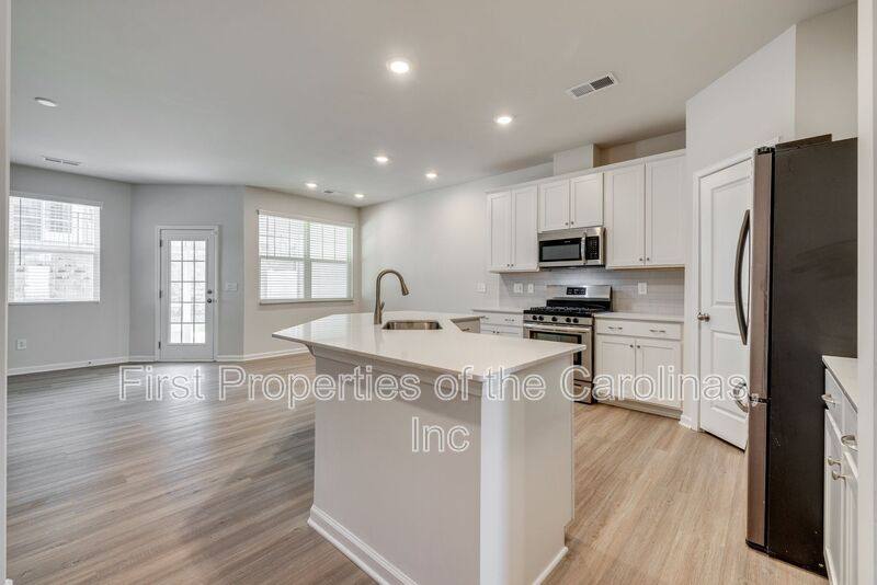 Townhouse for rent at 807 Gable Oak Lane, Fort Mill, SC 29708