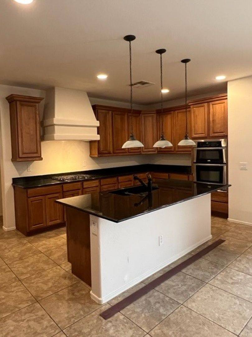 House for rent at 1922 S Sunnyvale Ave, Gilbert, AZ 85295
