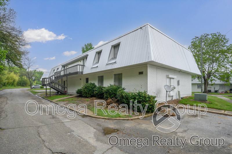 Apartment for rent at 3384 McGehee Rd #C, Montgomery, AL 36111