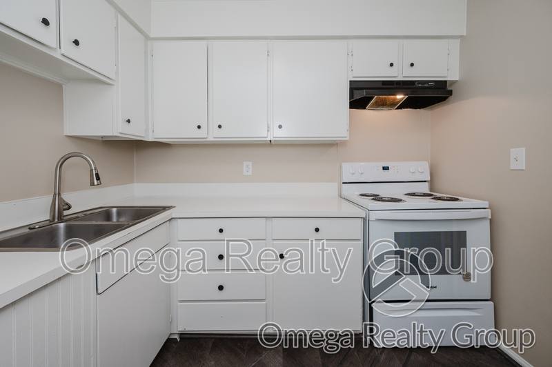 Apartment for rent at 3384 McGehee Rd #C, Montgomery, AL 36111