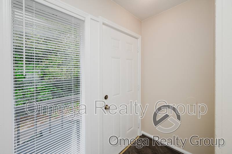 Apartment for rent at 3384 McGehee Rd #C, Montgomery, AL 36111