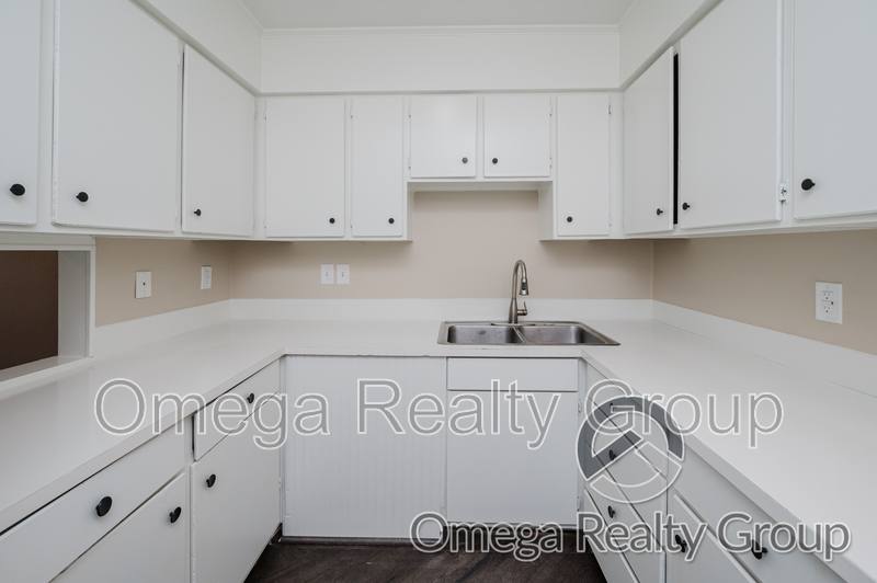 Apartment for rent at 3384 McGehee Rd #C, Montgomery, AL 36111