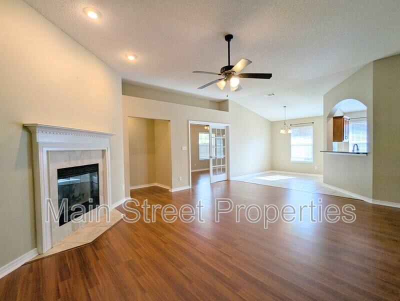 House for rent at 5963 Ashton Woods Circle, Milton, FL 32570