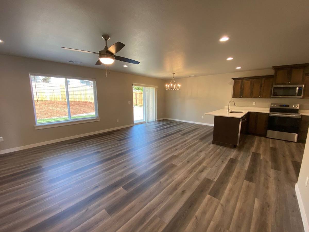 House for rent at 420 SE First St, Oakland, OR 97462