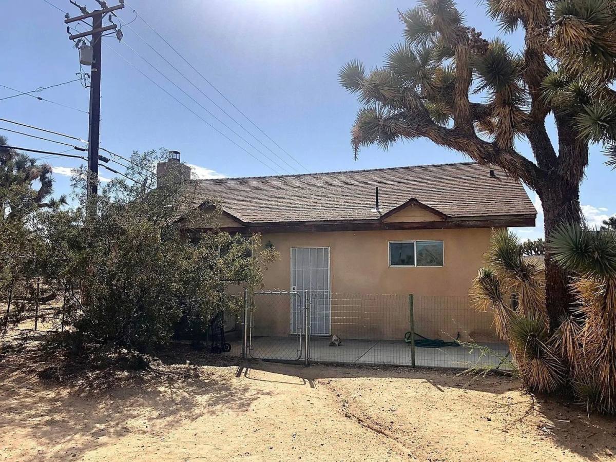 Apartment for rent at 56769 Joshua Dr, Yucca Valley, CA 92284