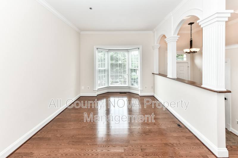Townhouse for rent at 6006 Kelsey Court, Falls Church, VA 22044