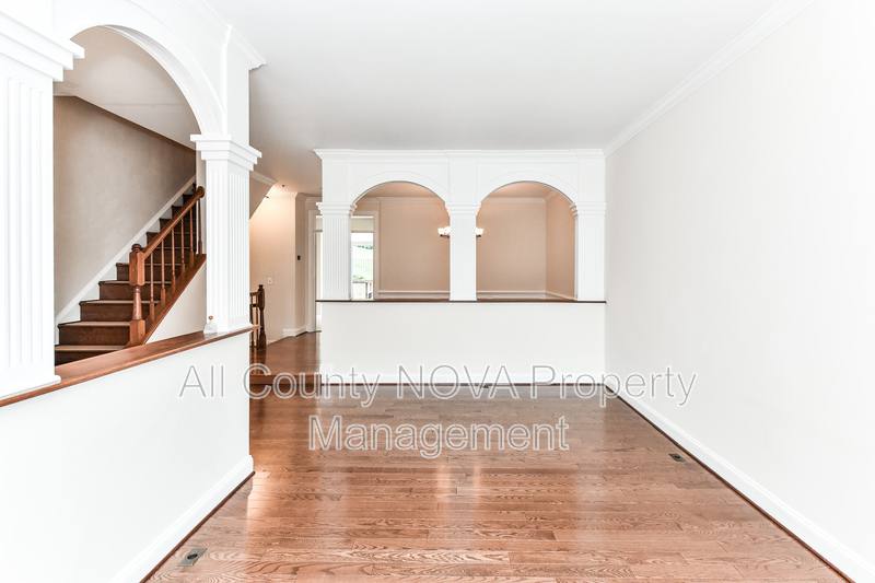 Townhouse for rent at 6006 Kelsey Court, Falls Church, VA 22044