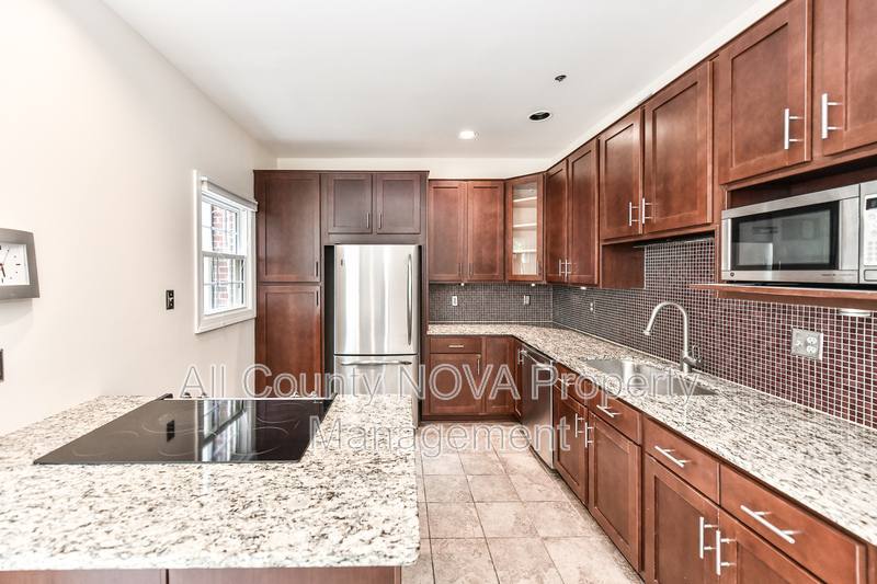 Townhouse for rent at 6006 Kelsey Court, Falls Church, VA 22044