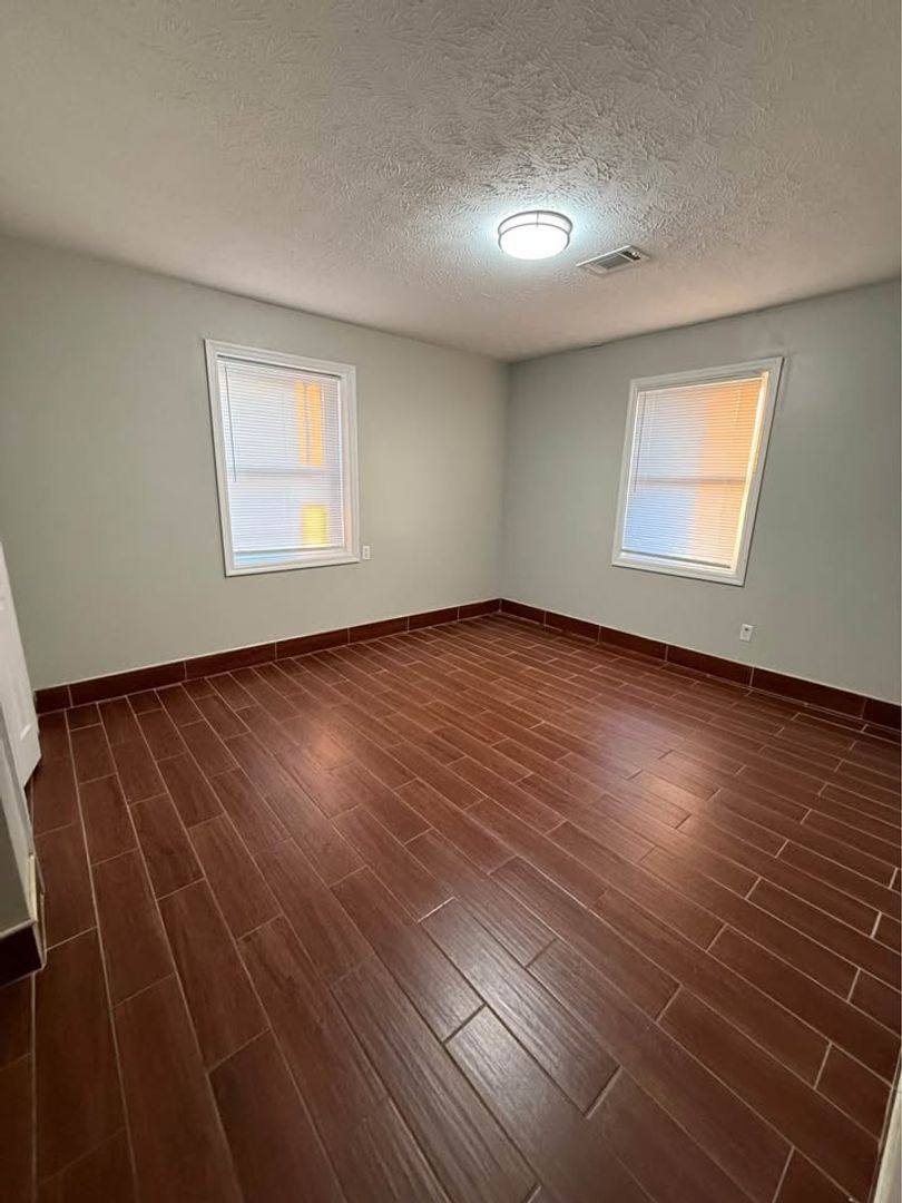 Townhouse for rent at 172 S Killarney Lane, Richmond, KY 40475