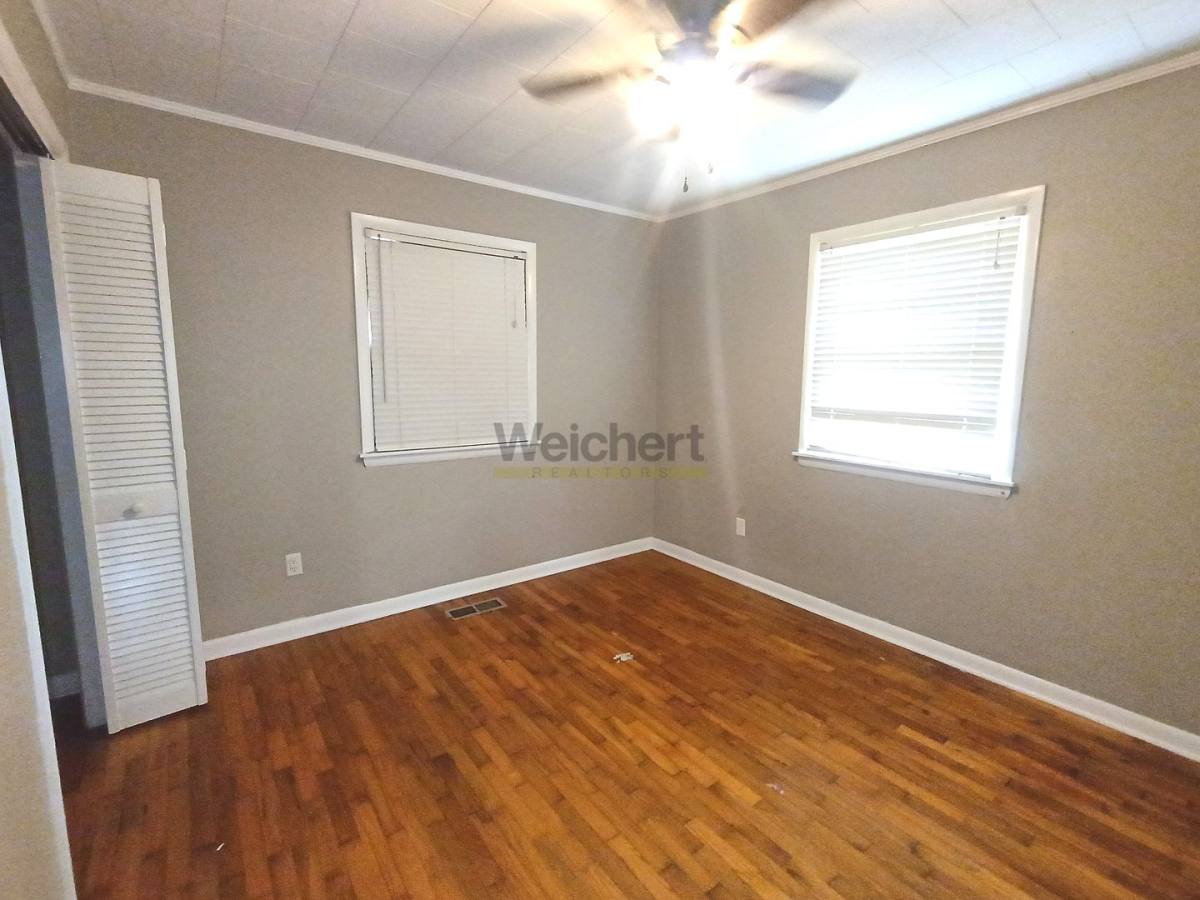 House for rent at 809 Thomas St, Paragould, AR 72450