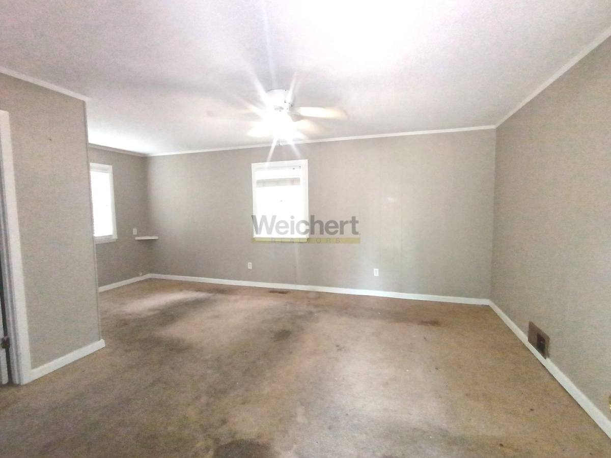 House for rent at 809 Thomas St, Paragould, AR 72450