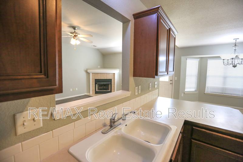 House for rent at 1907 SW Columbus Rd, Bentonville, AR 72713