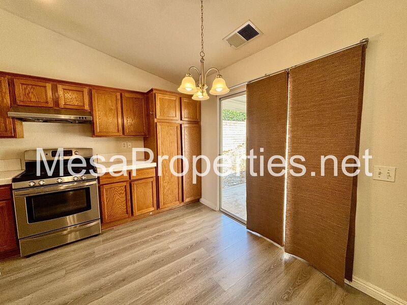House for rent at 2816 W Fairview Dr, Rialto, CA 92377