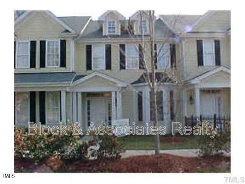 Townhouse for rent at 6922 Ray Rd, Raleigh, NC 27613