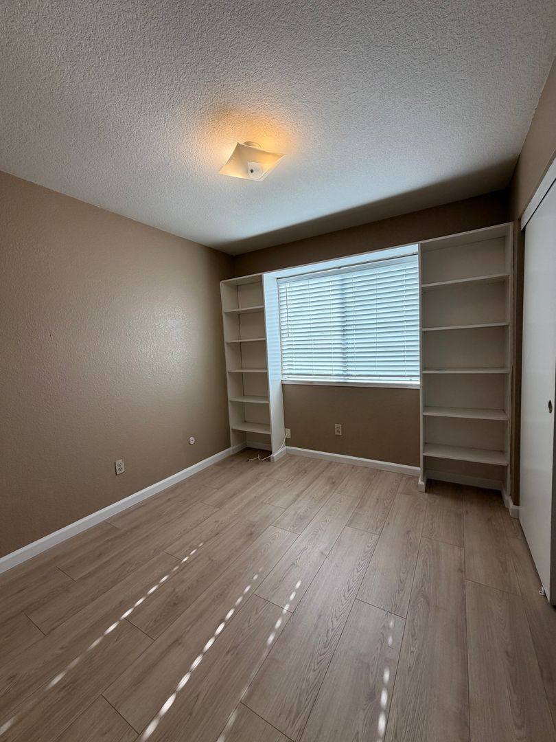 House for rent at 8148 Lenhart Rd, Sacramento, CA 95828
