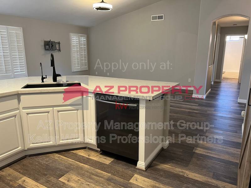House for rent at 7732 W Ocotillo Rd, Glendale, AZ 85303