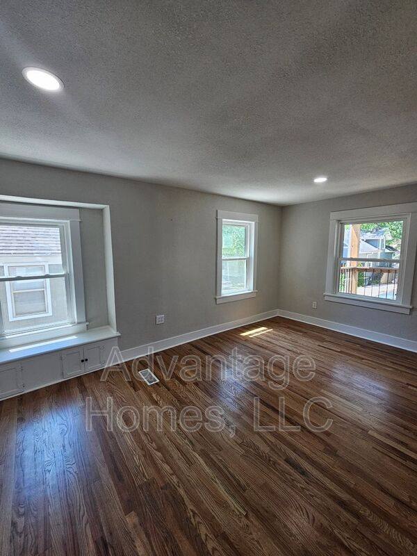 House for rent at 4619 Bell, Kansas City, MO 64112