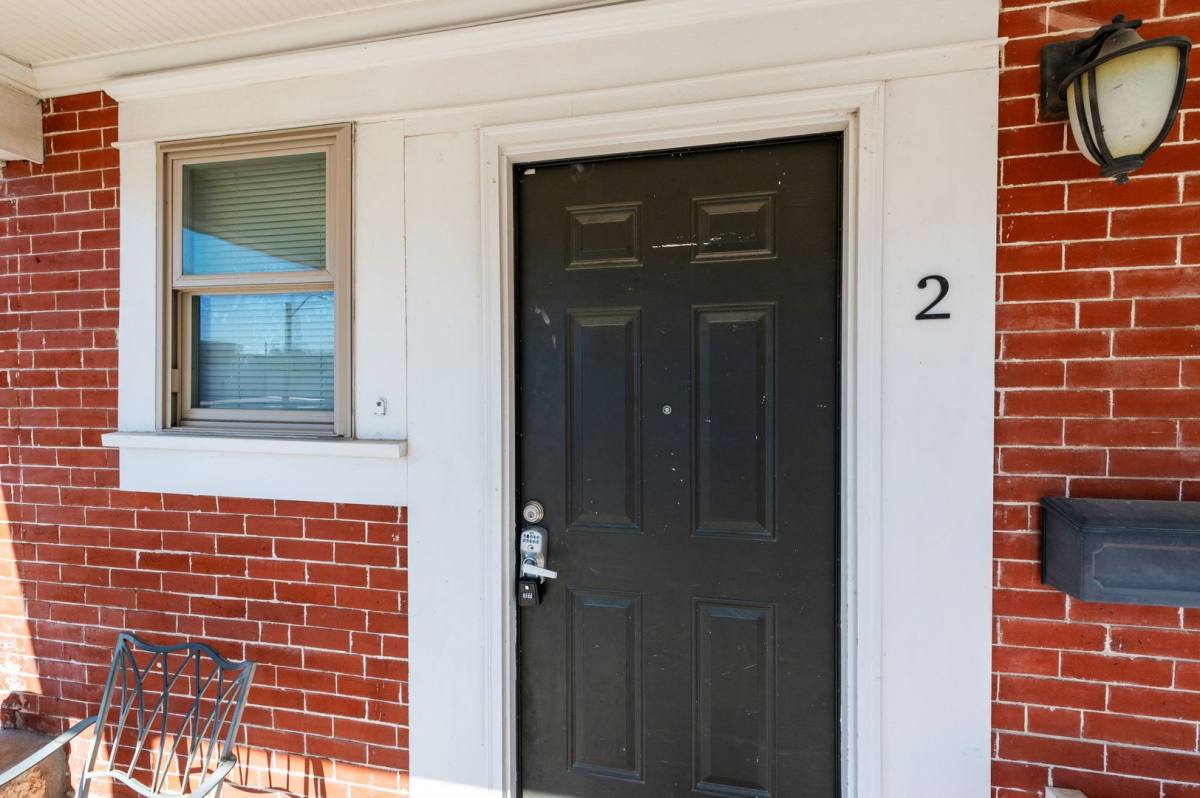 Apartment for rent at 218 W 34th St, Kansas City, MO 64111