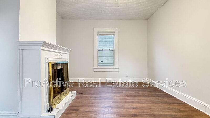 House for rent at 2728 E Virginia Beach Blvd, Norfolk, VA 23504