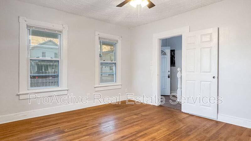 House for rent at 2728 E Virginia Beach Blvd, Norfolk, VA 23504