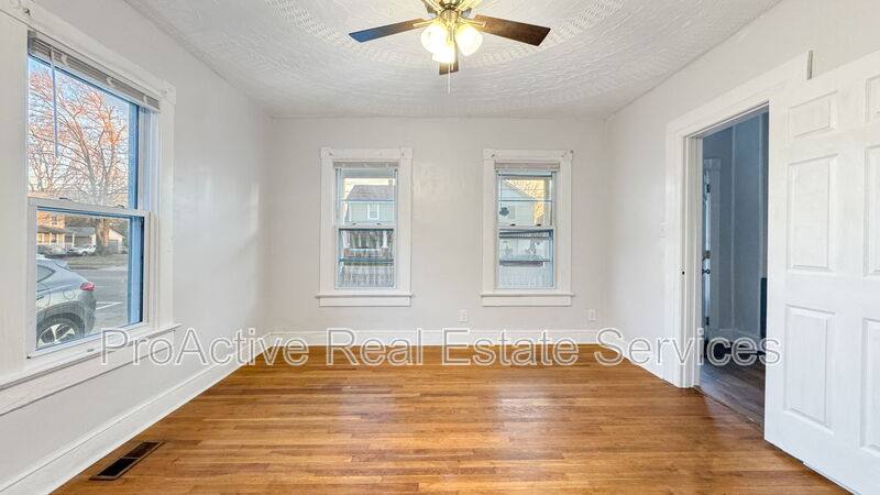 House for rent at 2728 E Virginia Beach Blvd, Norfolk, VA 23504