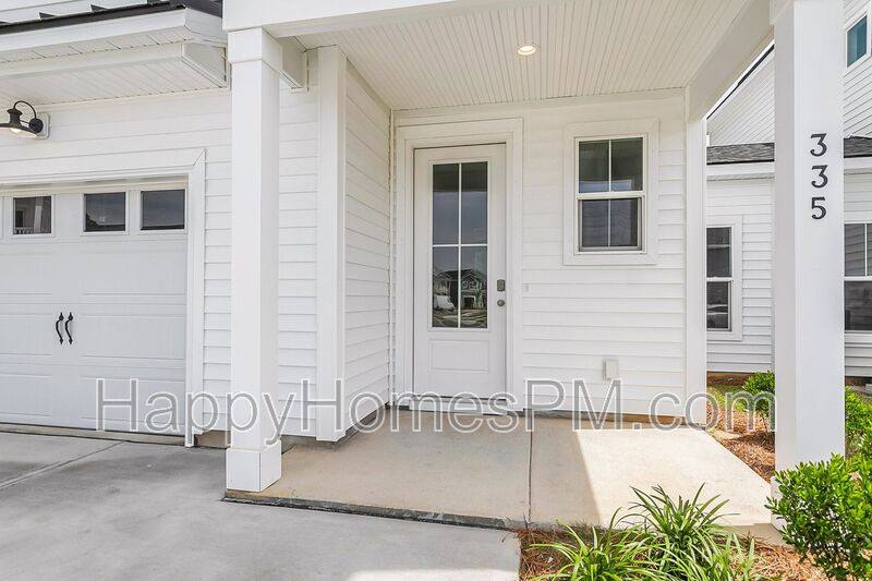 House for rent at 335 Chapman Circle, Goose Creek, SC 29445