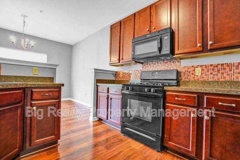 House for rent at 2024 Morgan Hill Dr, Pennsburg, PA 18073