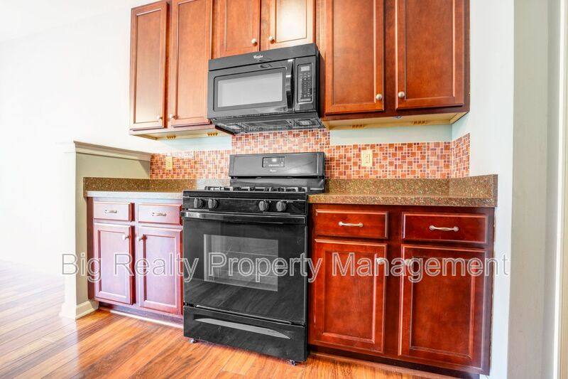 House for rent at 2024 Morgan Hill Dr, Pennsburg, PA 18073