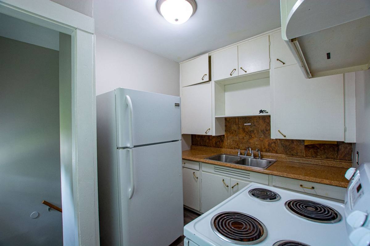 House for rent at 996 S 50th St, Omaha, NE 68106