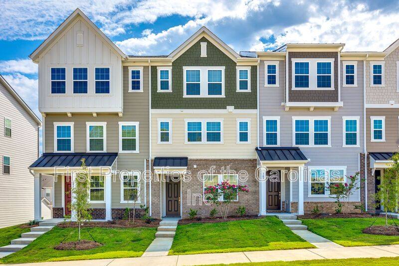 Townhouse for rent at 143 Morning Gap Parkway, Fort Mill, SC 29715
