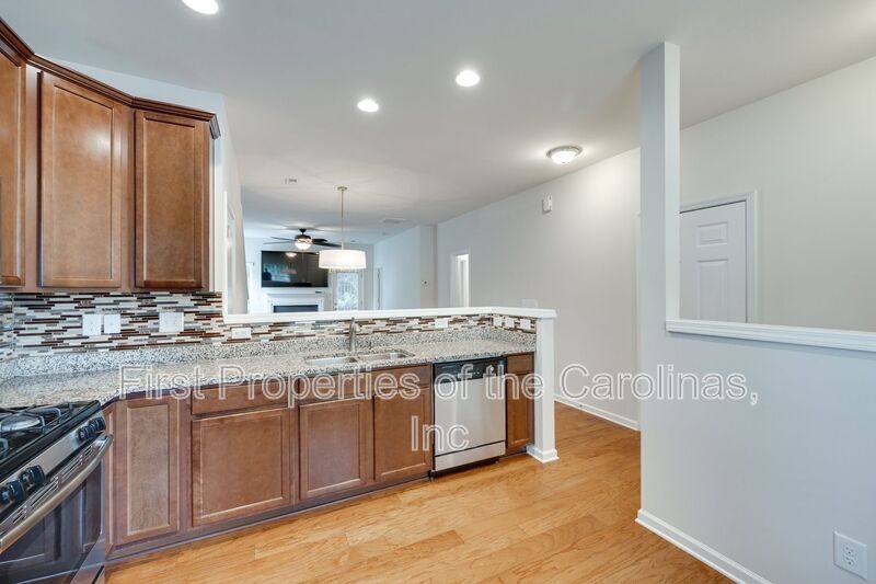 Townhouse for rent at 1430 Harpers Inlet, Clover, SC 29710