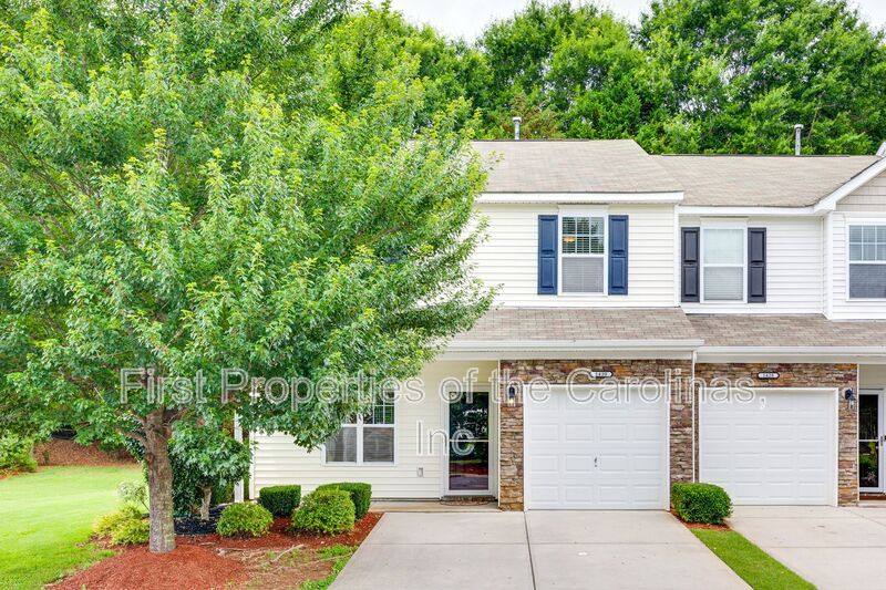 Townhouse for rent at 1430 Harpers Inlet, Clover, SC 29710
