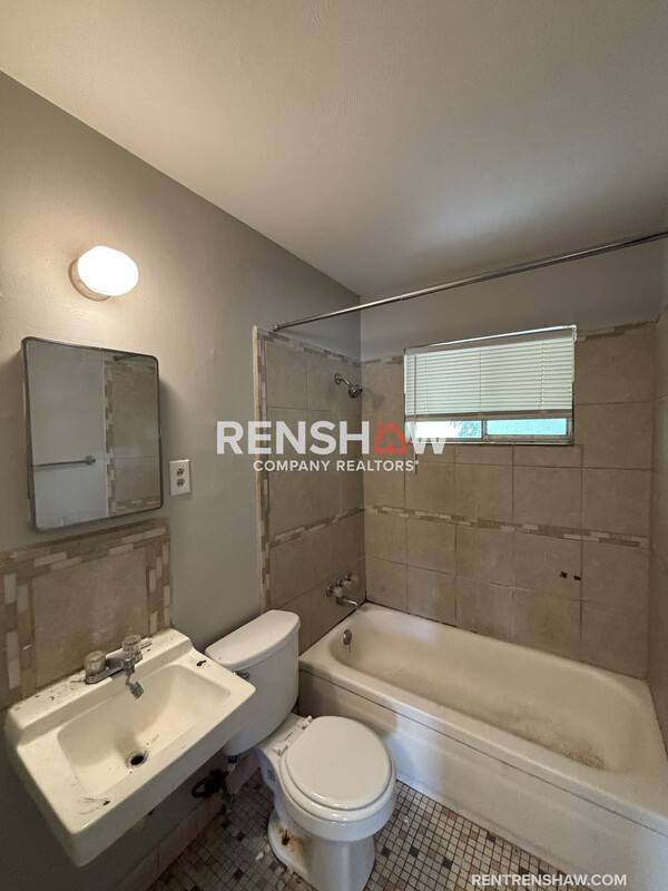 Apartment for rent at 2767 Waverly Ave, Memphis, TN 38114