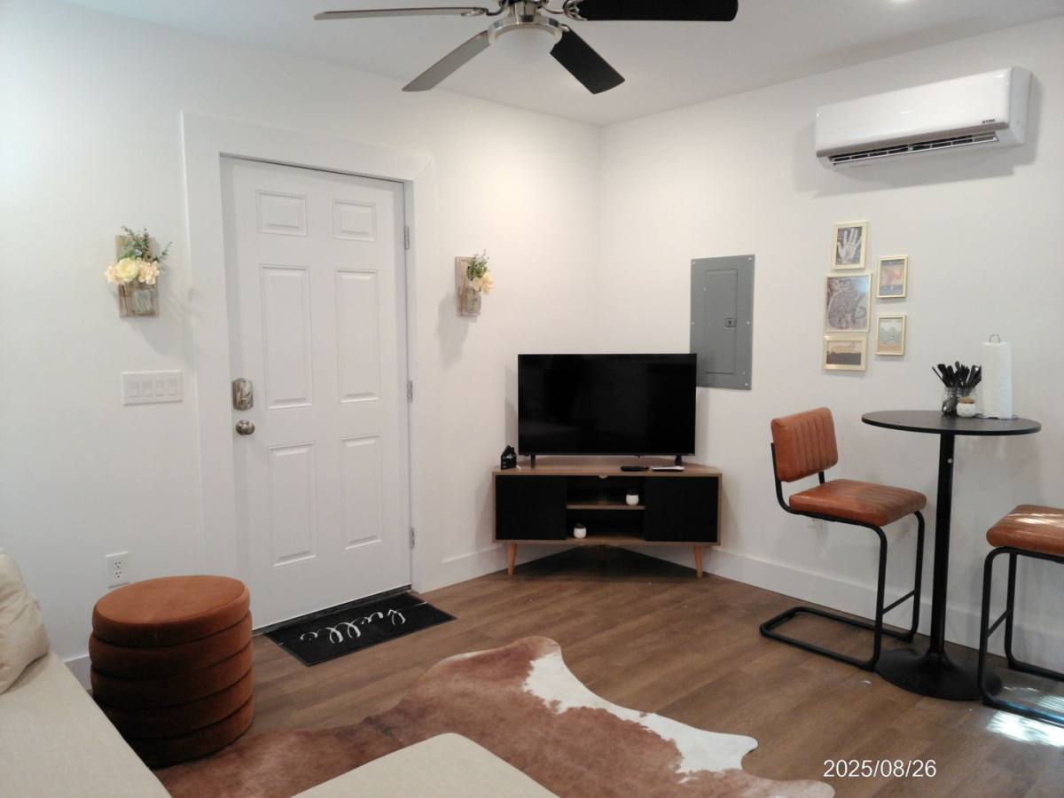 House for rent at 306 W Forest Adu, Columbia, MO 65203