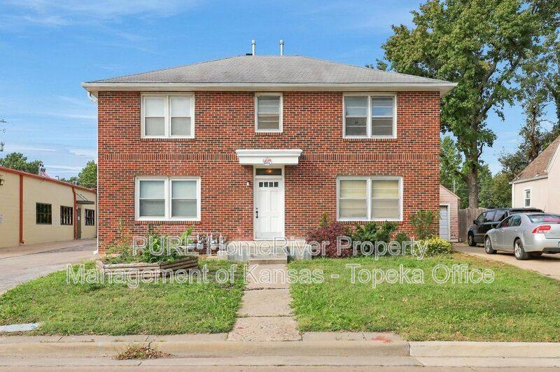 Apartment for rent at 1239 SW Oakley Ave #3, Topeka, KS 66604