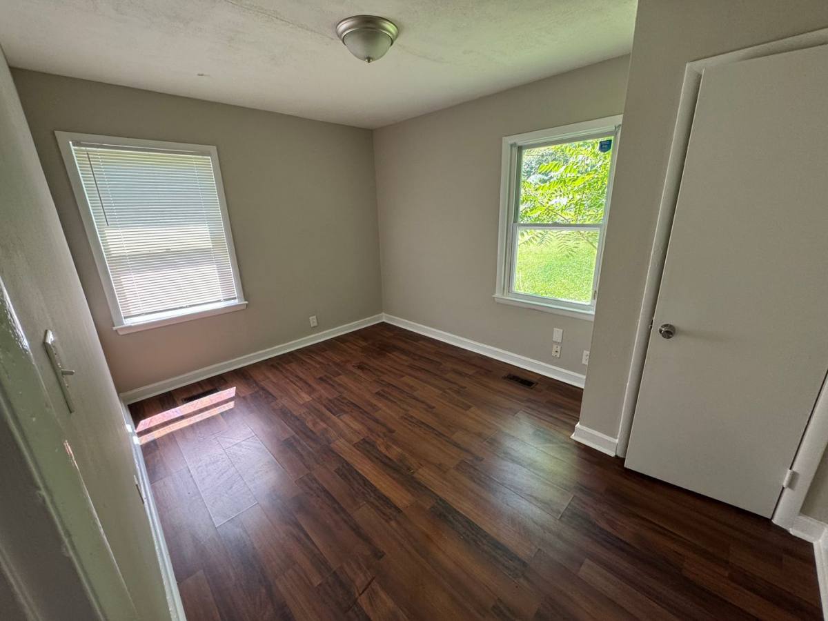 House for rent at 1103 McArthur Ave, Charlotte, NC 28206