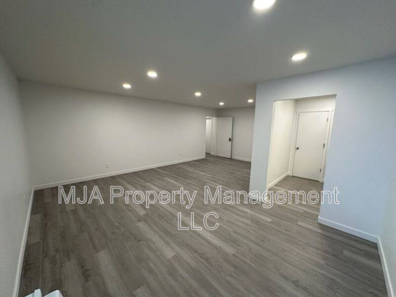 Apartment for rent at 498 E Fort Union Blvd, Midvale, UT 84047