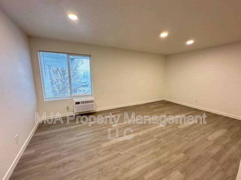 Apartment for rent at 498 E Fort Union Blvd, Midvale, UT 84047