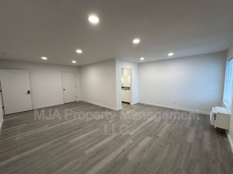 Apartment for rent at 498 E Fort Union Blvd, Midvale, UT 84047
