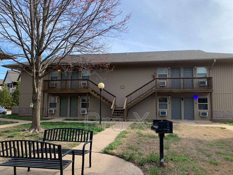 Apartment for rent at 930 N Goetz Blvd #14, Joplin, MO 64801